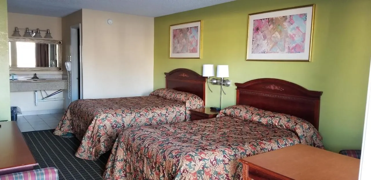 Newport News Inn 0*, Newport News
